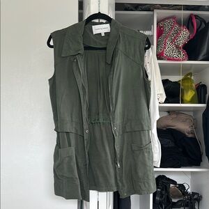 Olive Green Sleeveless Women's Jacket